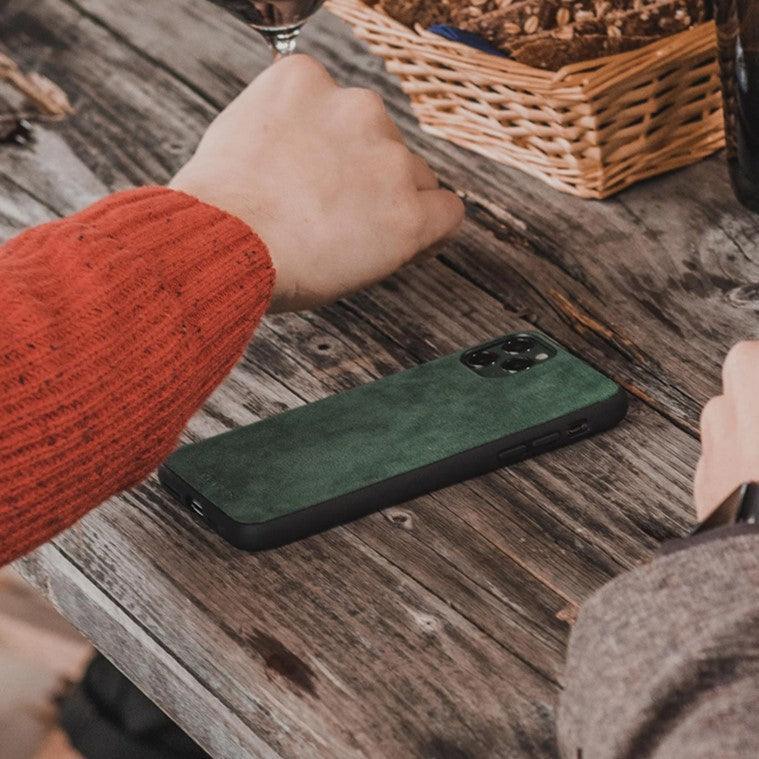 iPhone 13 - Alcantara Back Cover - Midnight Green