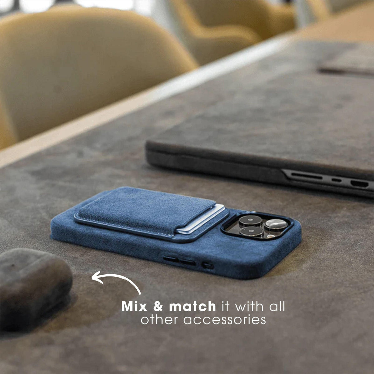 iPhone 13 - Alcantara Case - Ocean blue