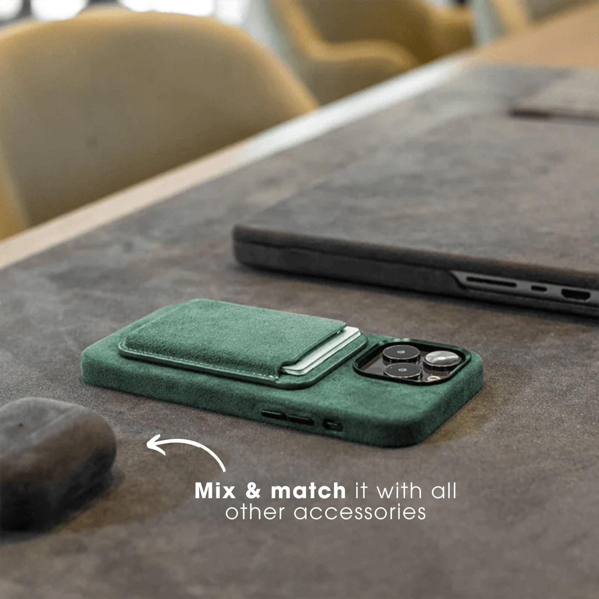 iPhone 14 Pro - Alcantara Case - Midnight Green